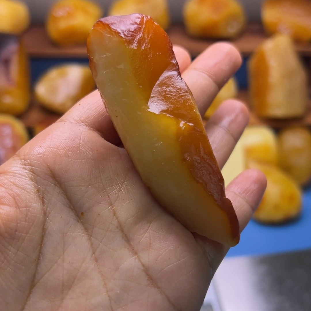 奶***枝定制琥珀未镶嵌琥珀蜜蜡