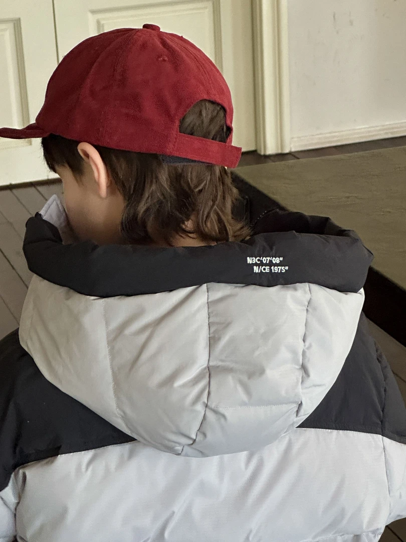 叁恩90白鸭绒儿童拼色羽绒服冬季保暖抗风加厚一手长羽绒外套399