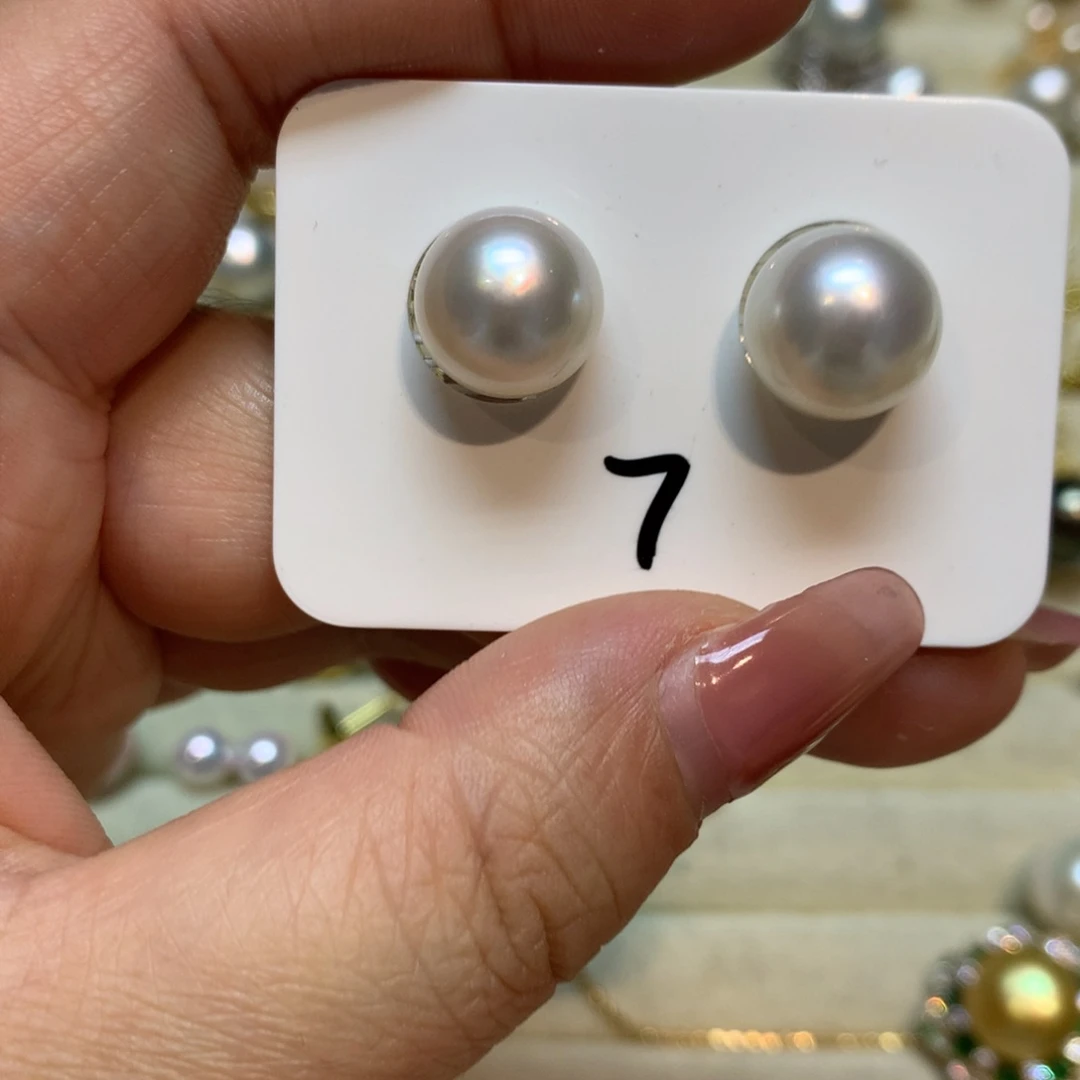 海水珍珠耳饰18K金镶嵌