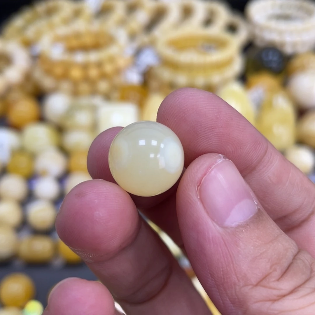 未镶嵌蜜蜡裸石14mm特色荧光