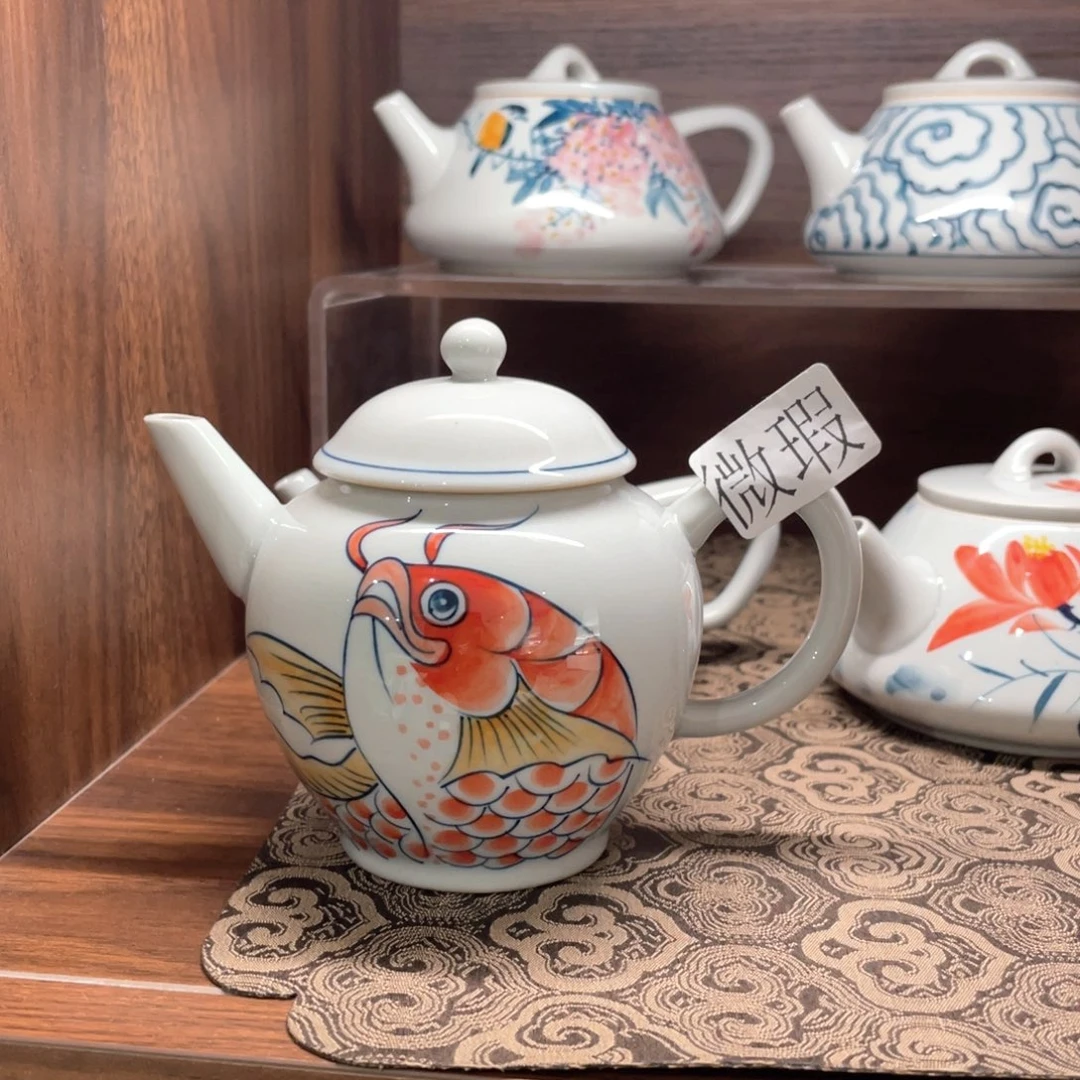 釉下手绘茶具微瑕