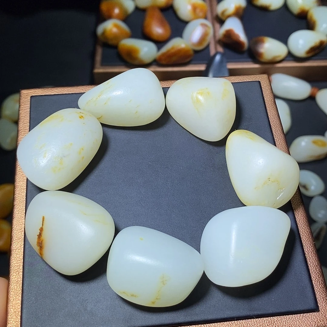 和田玉未镶嵌手链