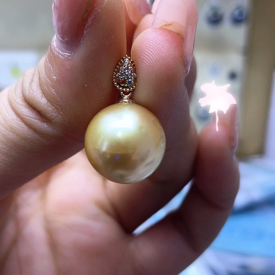 海水珍珠颈饰18K金镶嵌