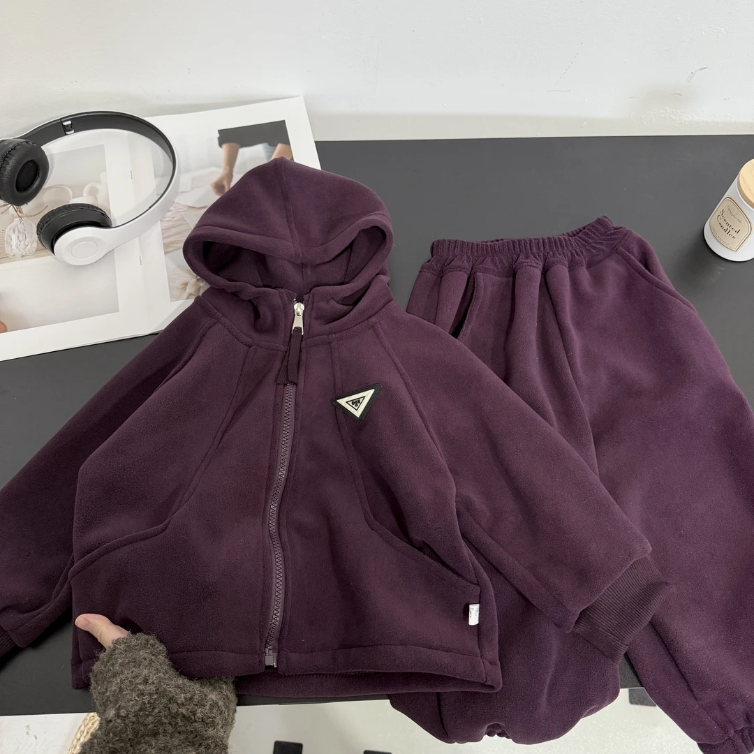 男女童加绒套装2025冬装新款儿童加厚紫色连帽外套保暖卫裤两件套