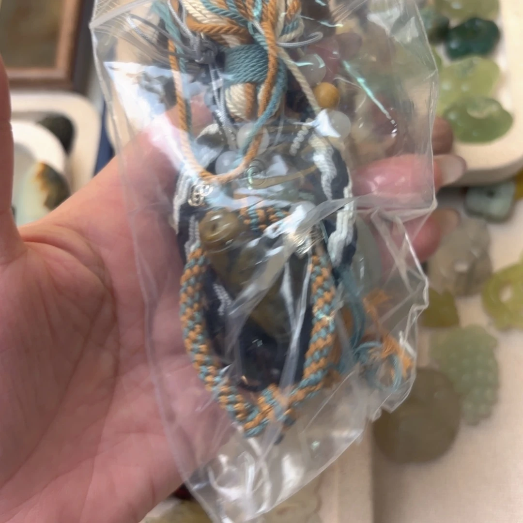 蛇纹石玉合金颈饰