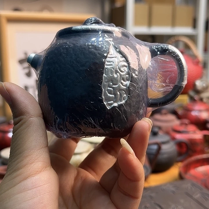 正品店老板一名自称被