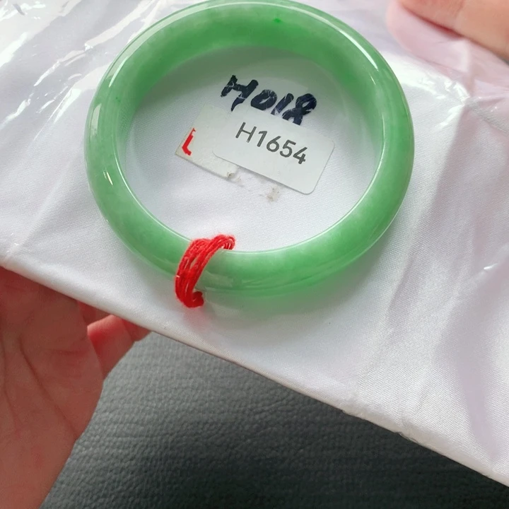 翡翠手镯未镶嵌天然翡翠手镯01