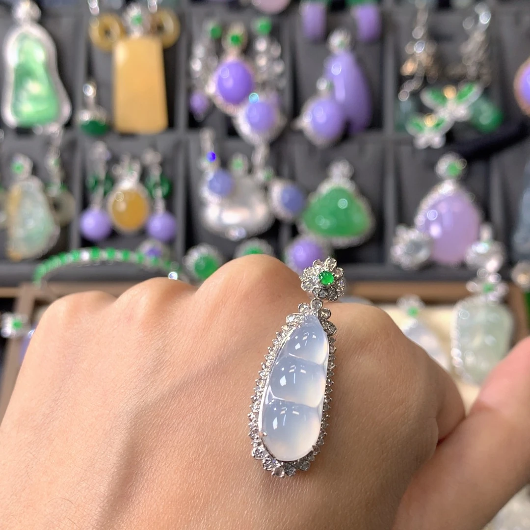 翡翠18K金镶嵌吊坠(不含链)