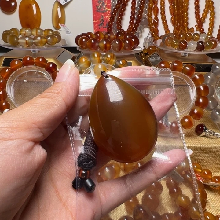 执***颜玛瑙/玉髓颈饰合金2