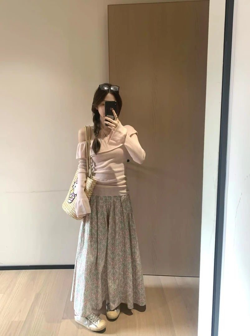 韩11甜辣风一字肩荷叶边长袖T恤女修身设计感纯欲露肩针织衫上衣