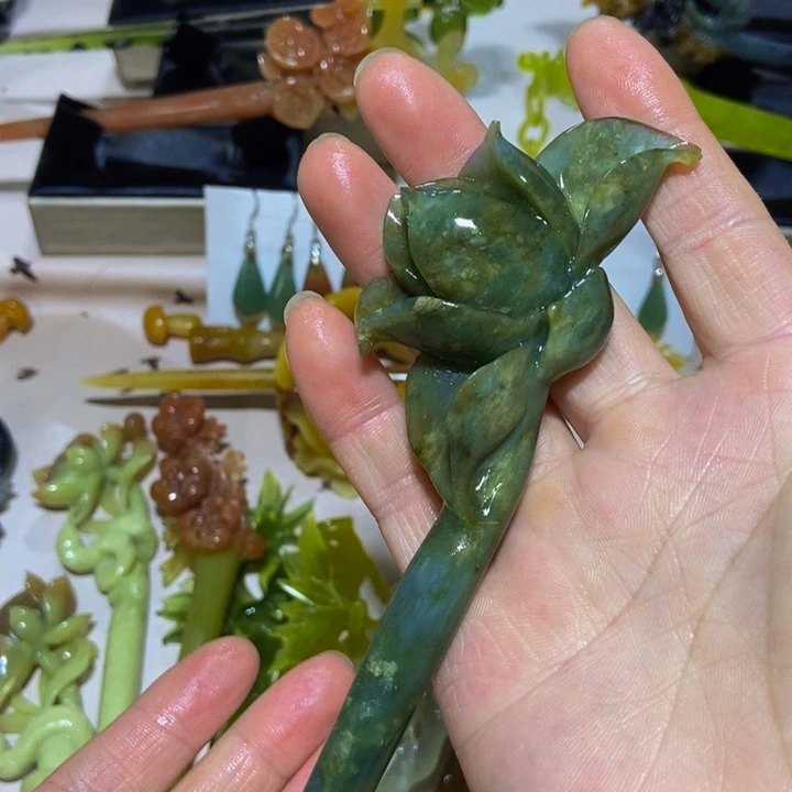 蛇纹石玉发簪未镶嵌