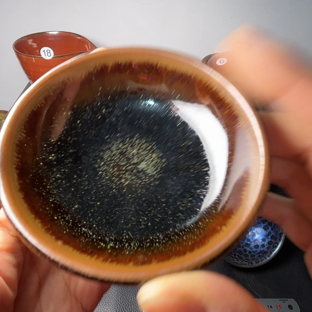 茶盏我也要努力去实现你我