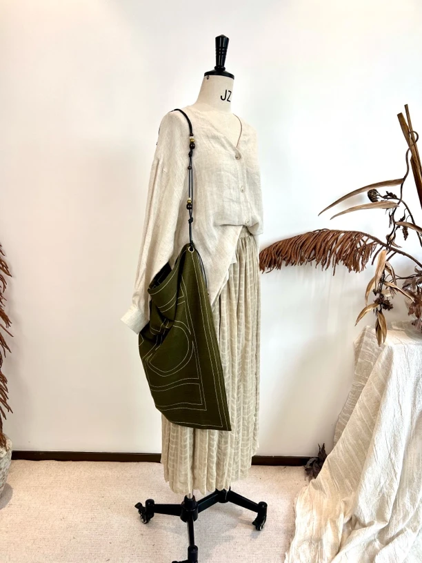 设计师款棉麻几何印花艺术感包包单肩斜挎包旅行度假包方巾包