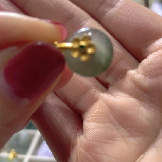 翡翠未镶嵌颈饰平安扣小滴流