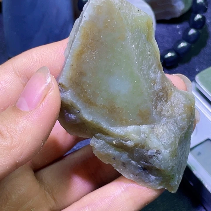 未镶嵌和田玉珠宝半成品