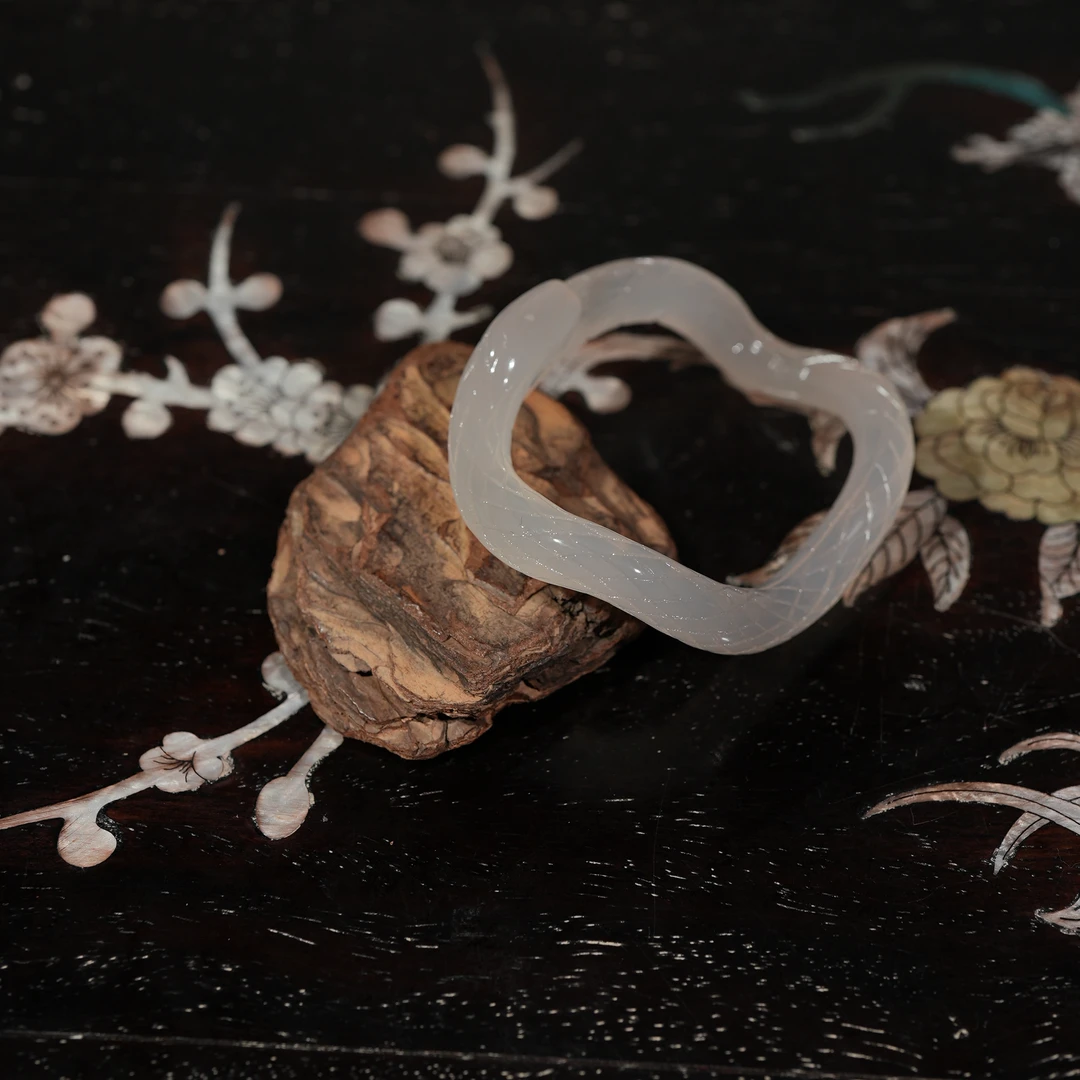 1.11香港王老板-玛瑙手镯6n99