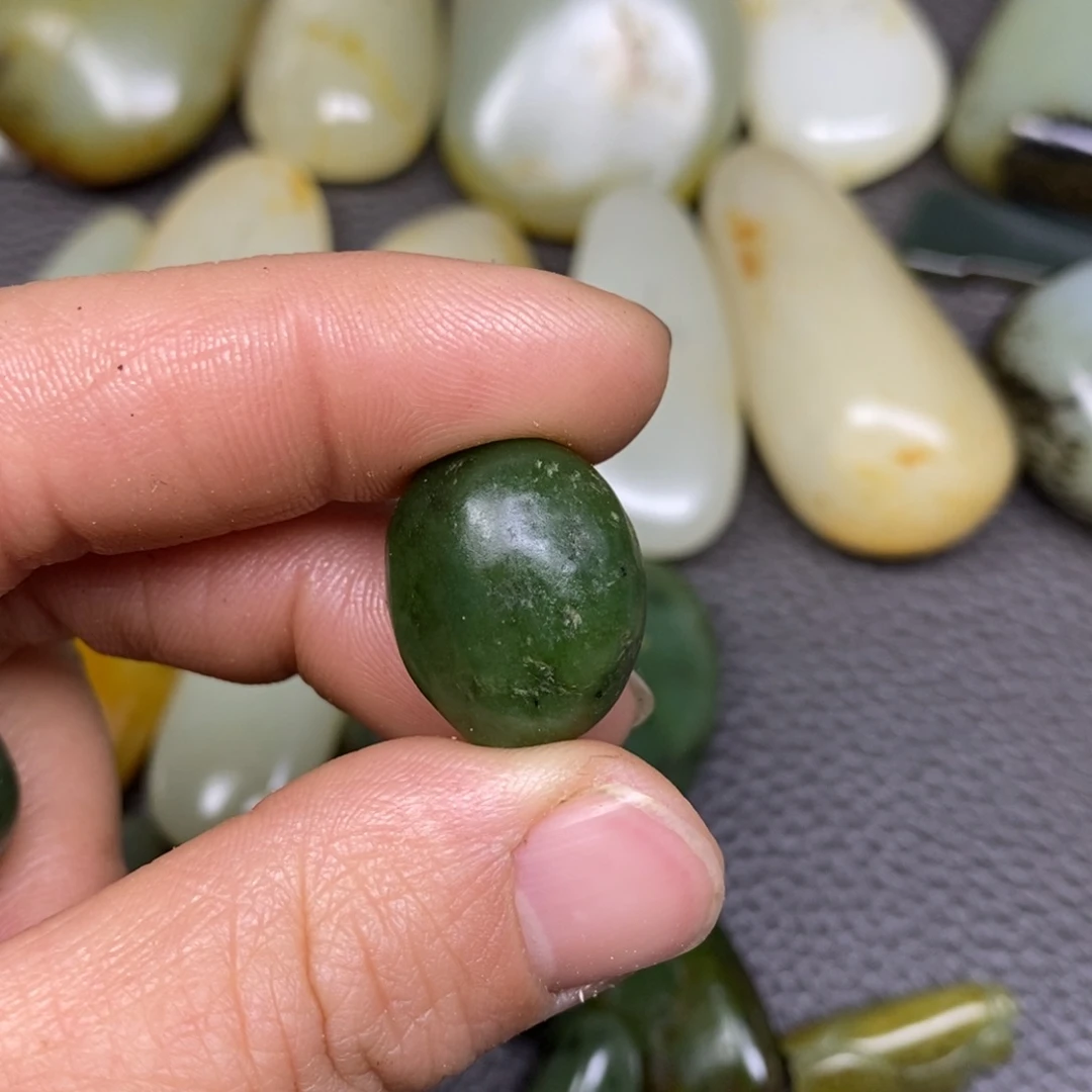 和田玉挂件^_^未镶嵌