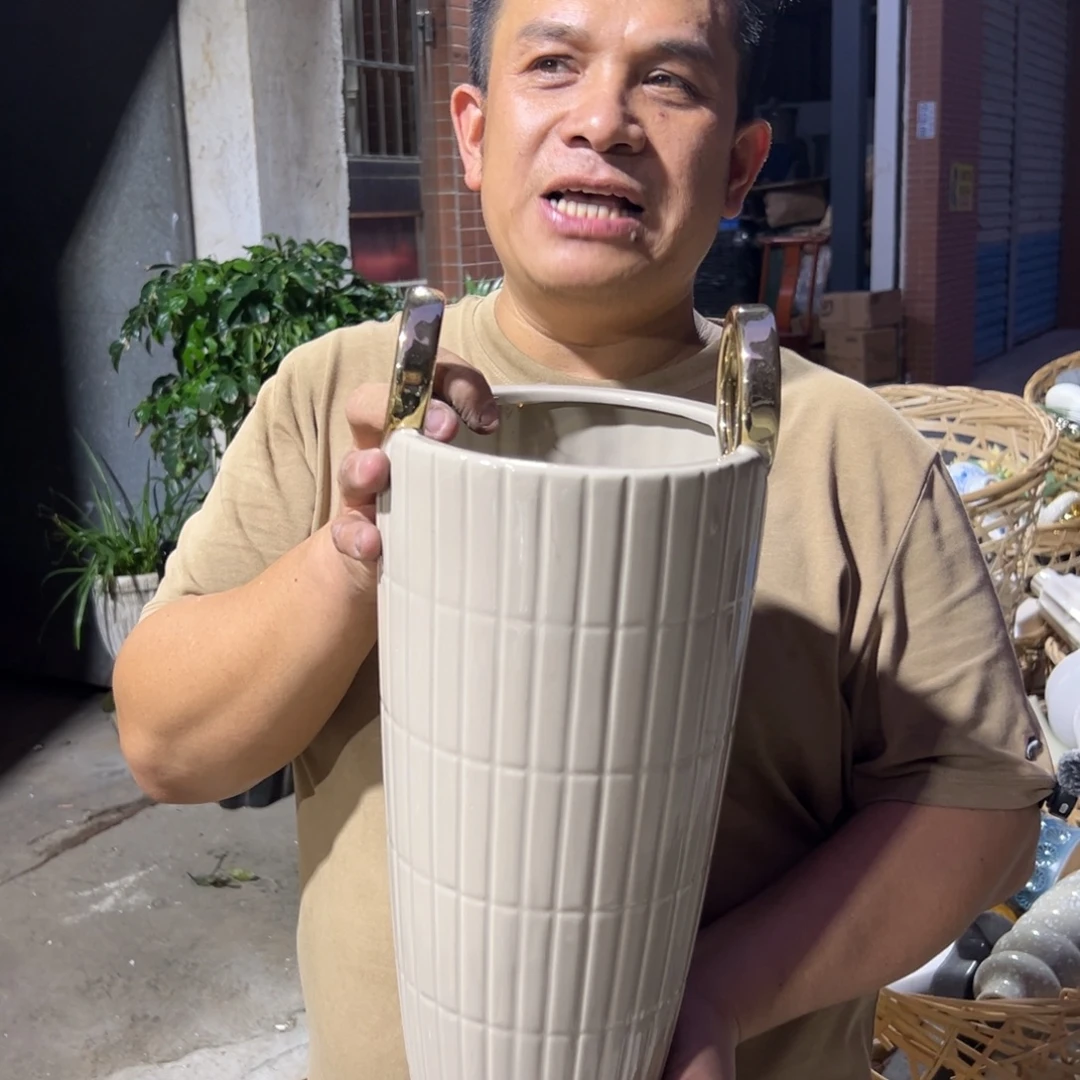 号高温陶瓷工艺饰品（微瑕慎拍）