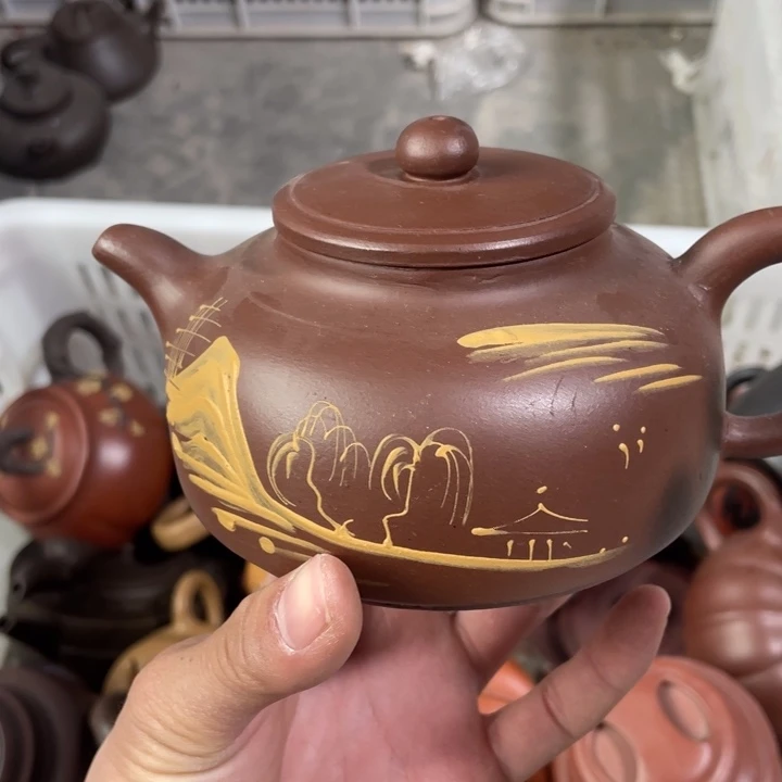 紫砂茶壶老厂紫砂壶一件。
