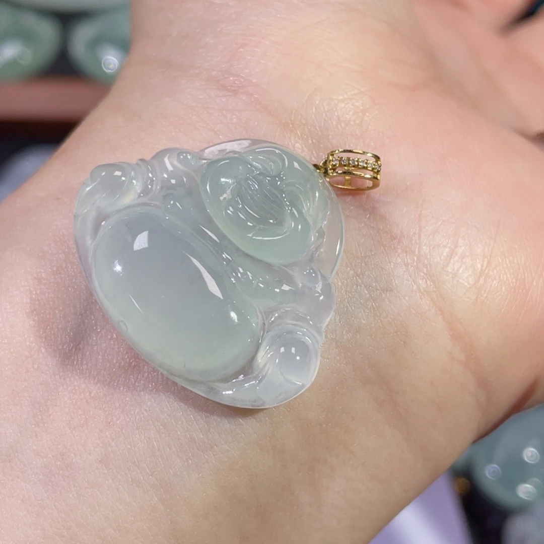 翡翠颈饰18K金镶嵌佛公