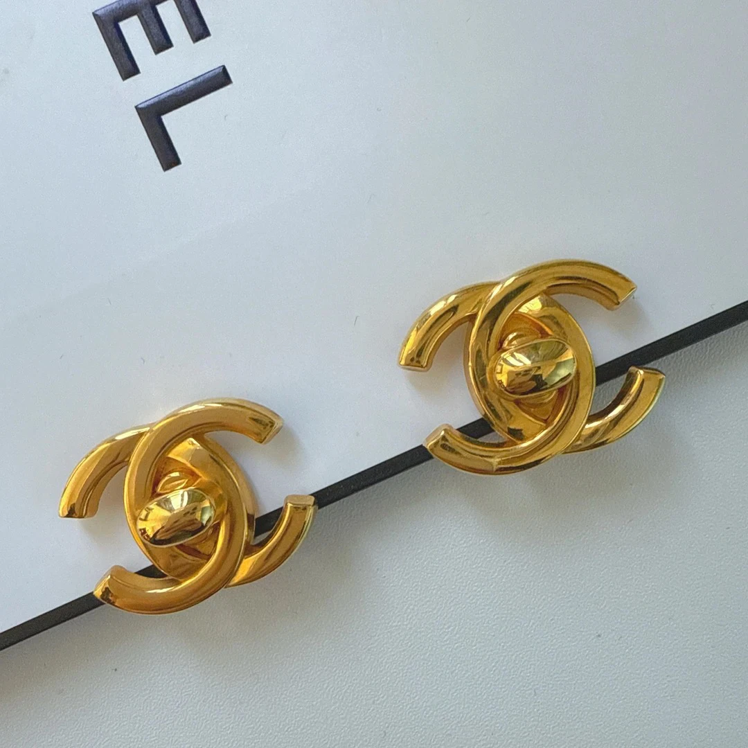 95新 Chanel/香奈儿 vintage香奈儿中古大号书包扣耳夹