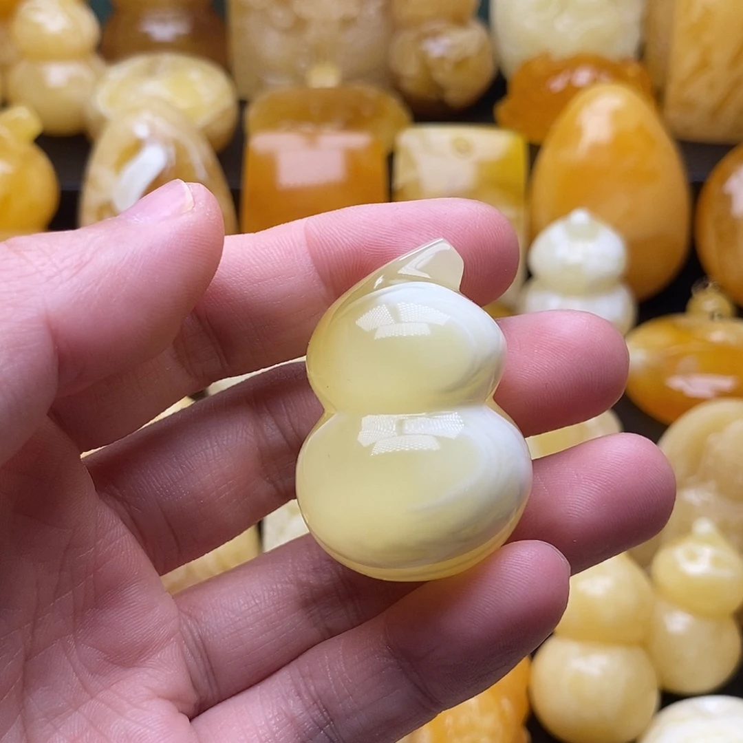 琥珀颈饰未镶嵌琥珀蜜蜡吊坠