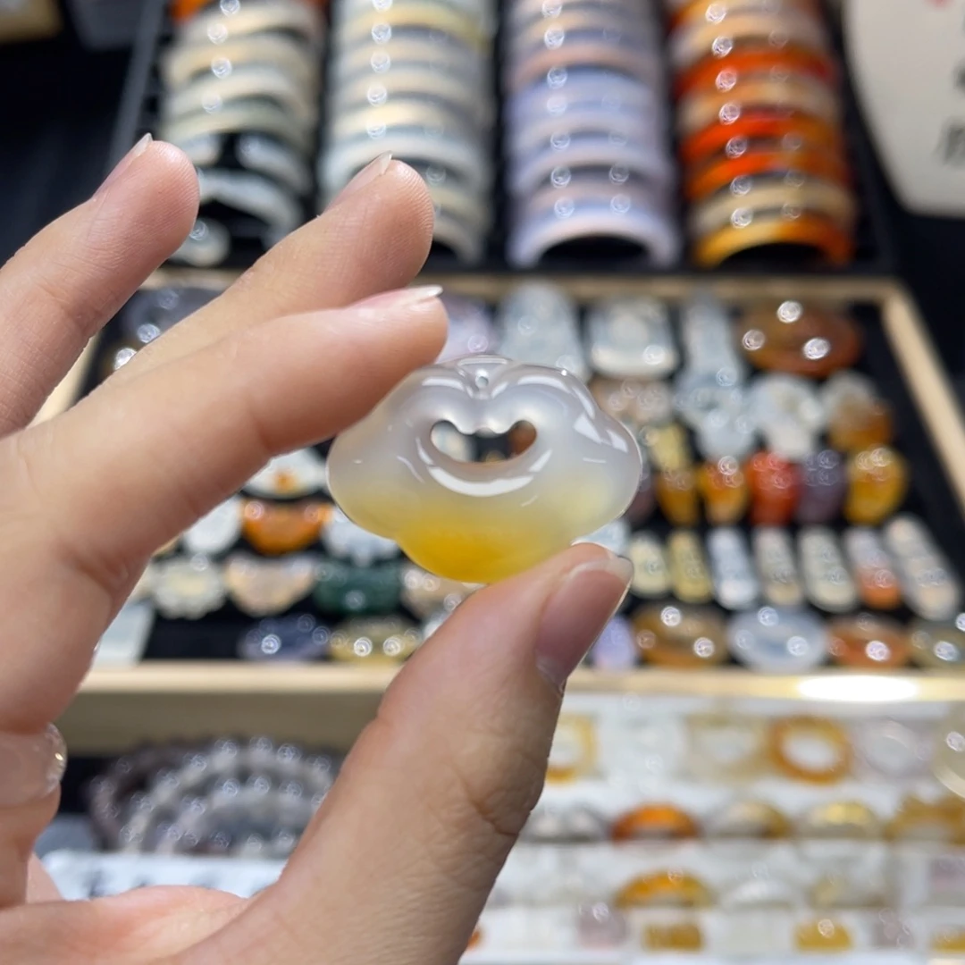 玛瑙/玉髓未镶嵌颈饰