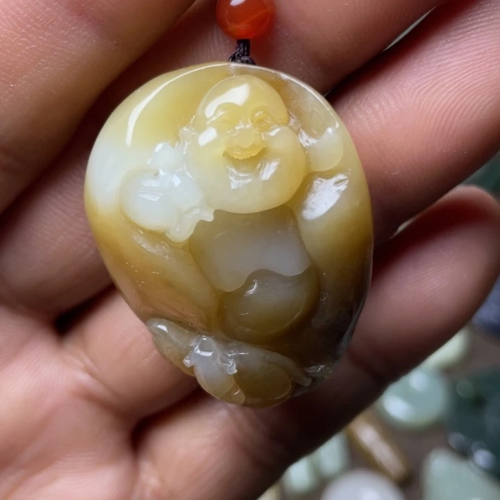 和田玉颈饰未镶嵌霸*