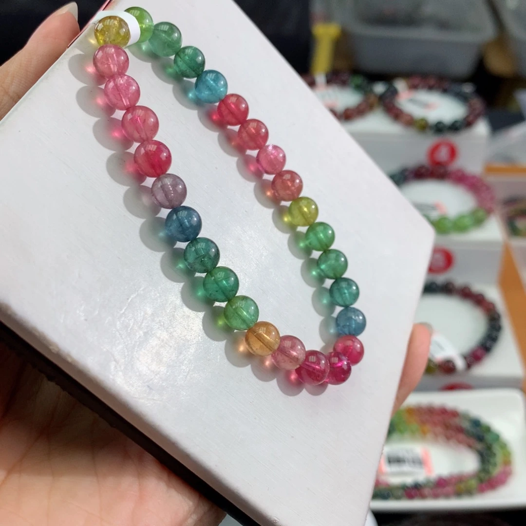 碧玺未镶嵌手链       6.8mm。