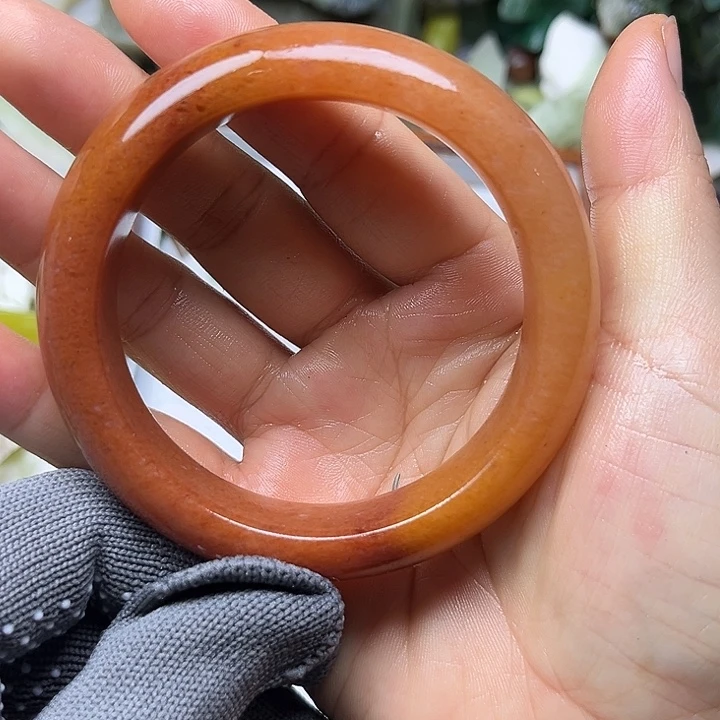 未镶嵌透闪石质玉珠宝奇石60
