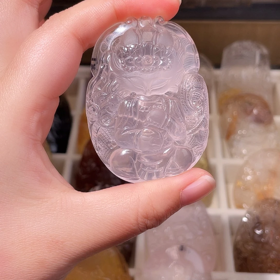 颈饰未镶嵌水晶粉水