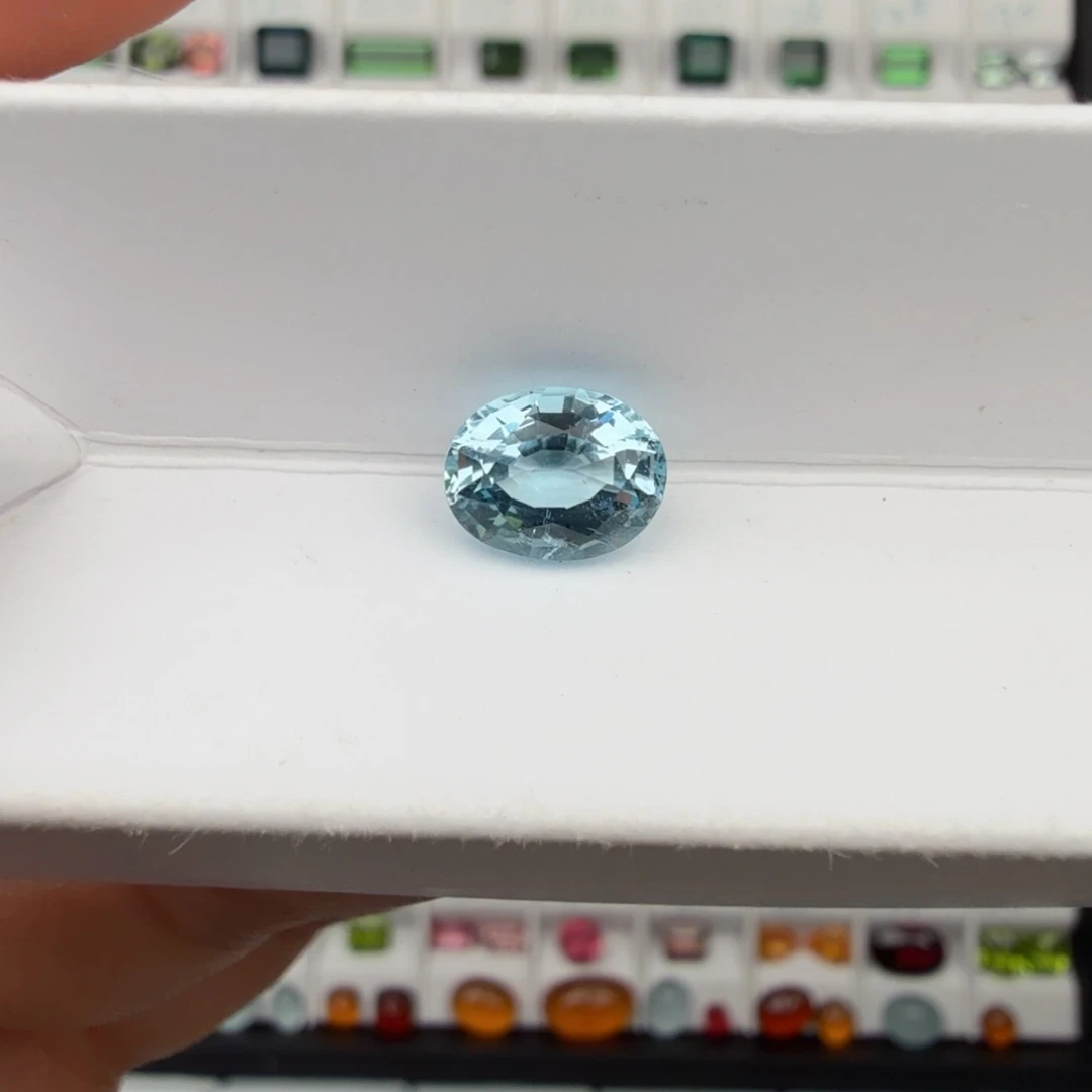未镶嵌笔搁海蓝宝石天然圣玛色1.87克拉