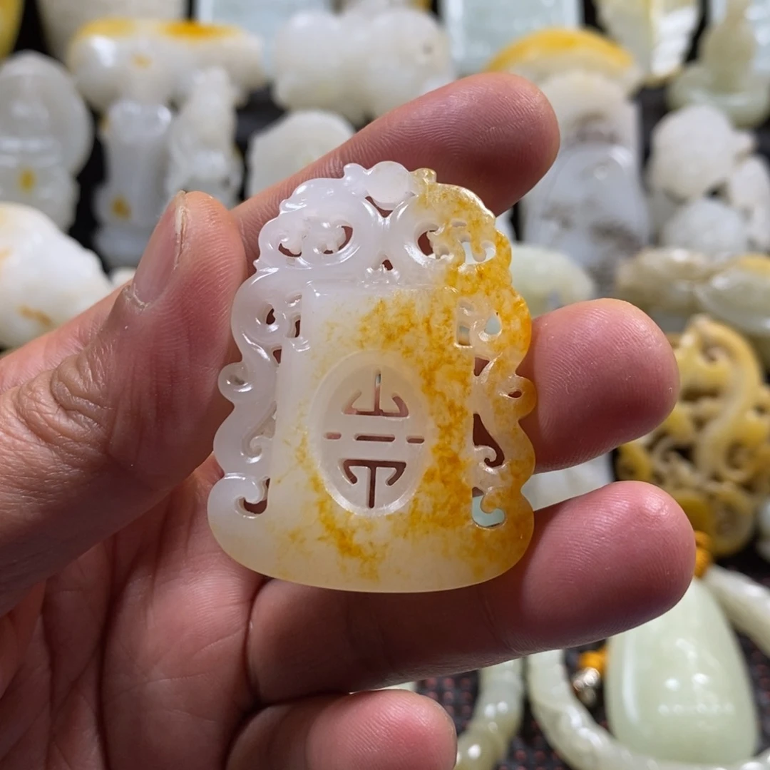 和田玉颈饰未镶嵌