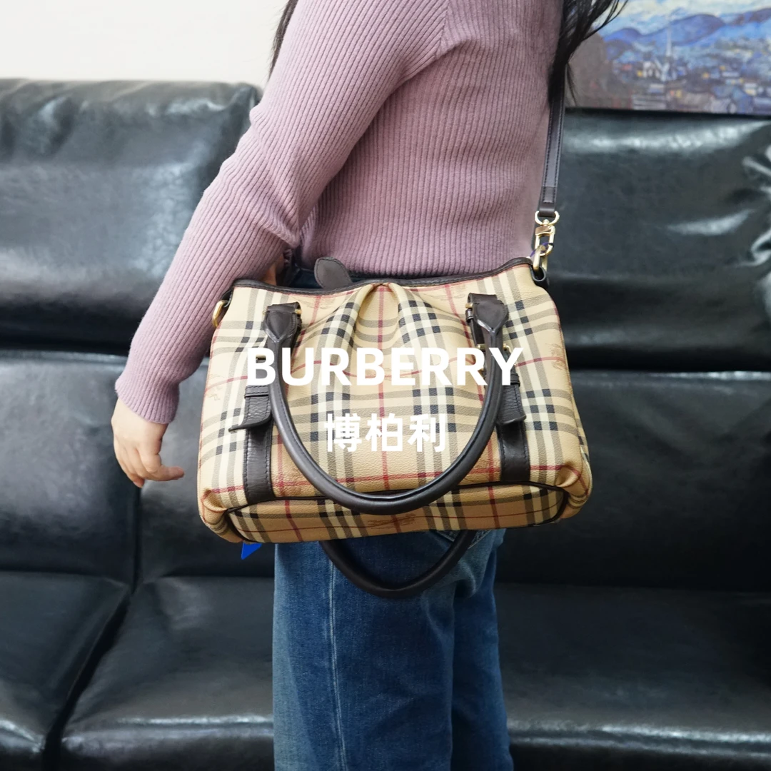 95新 BURBERRY/博柏利 巴宝莉/格纹斜挎包/HD01711010/1010