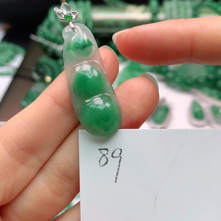 石英质玉颈饰银S925镶嵌慈*