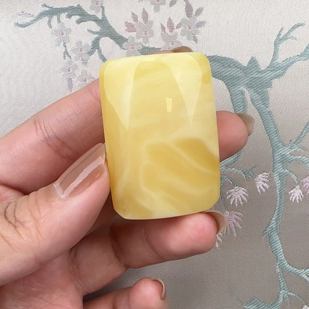 蜜蜡吊坠(不含链)未镶嵌