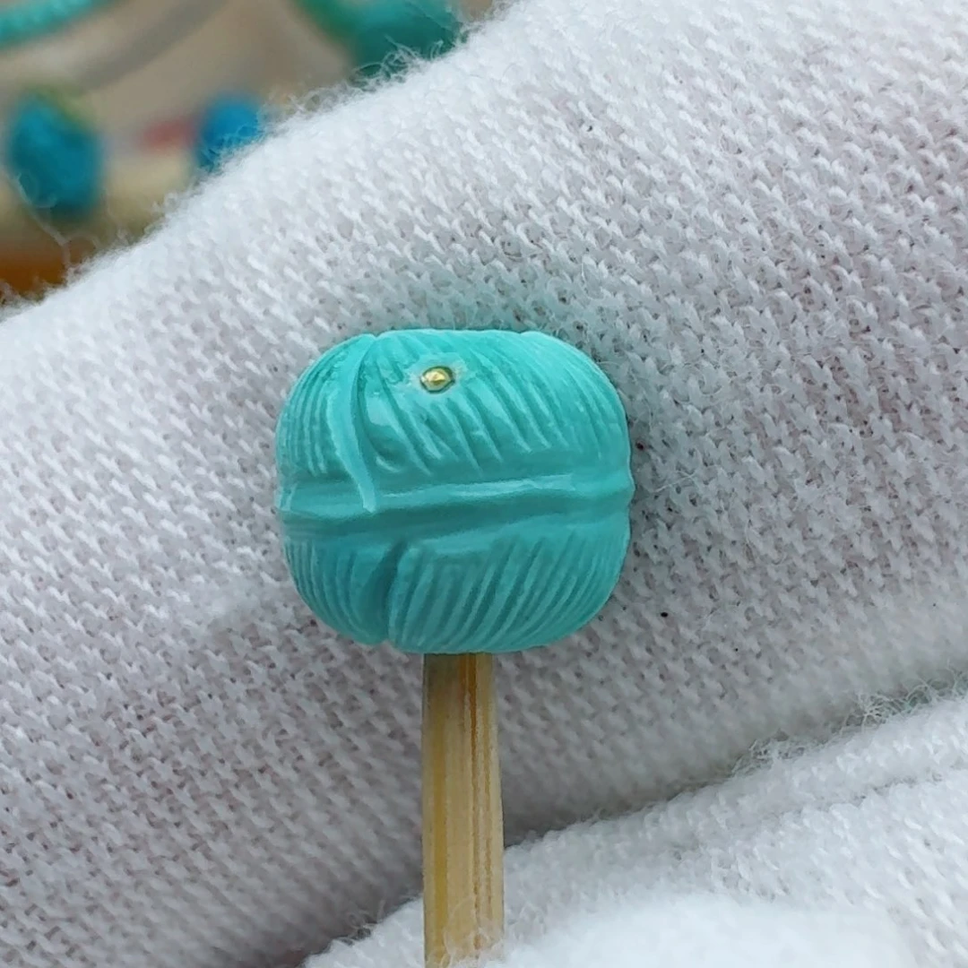 绿松石未镶嵌羽毛汉堡7.5