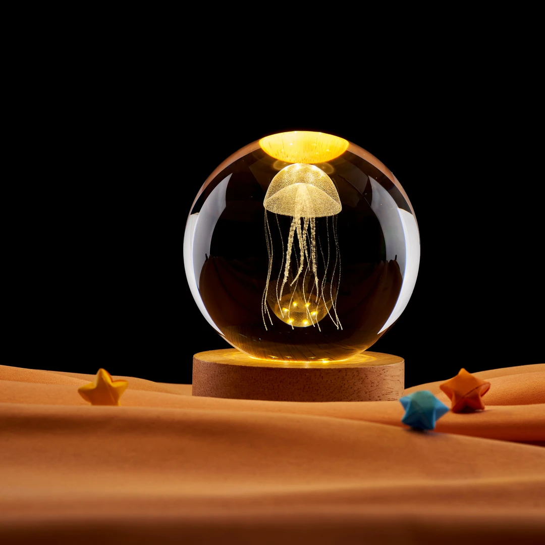 水母八音盒激光内雕水晶球卧室氛围感小夜灯送同学闺蜜生日礼物