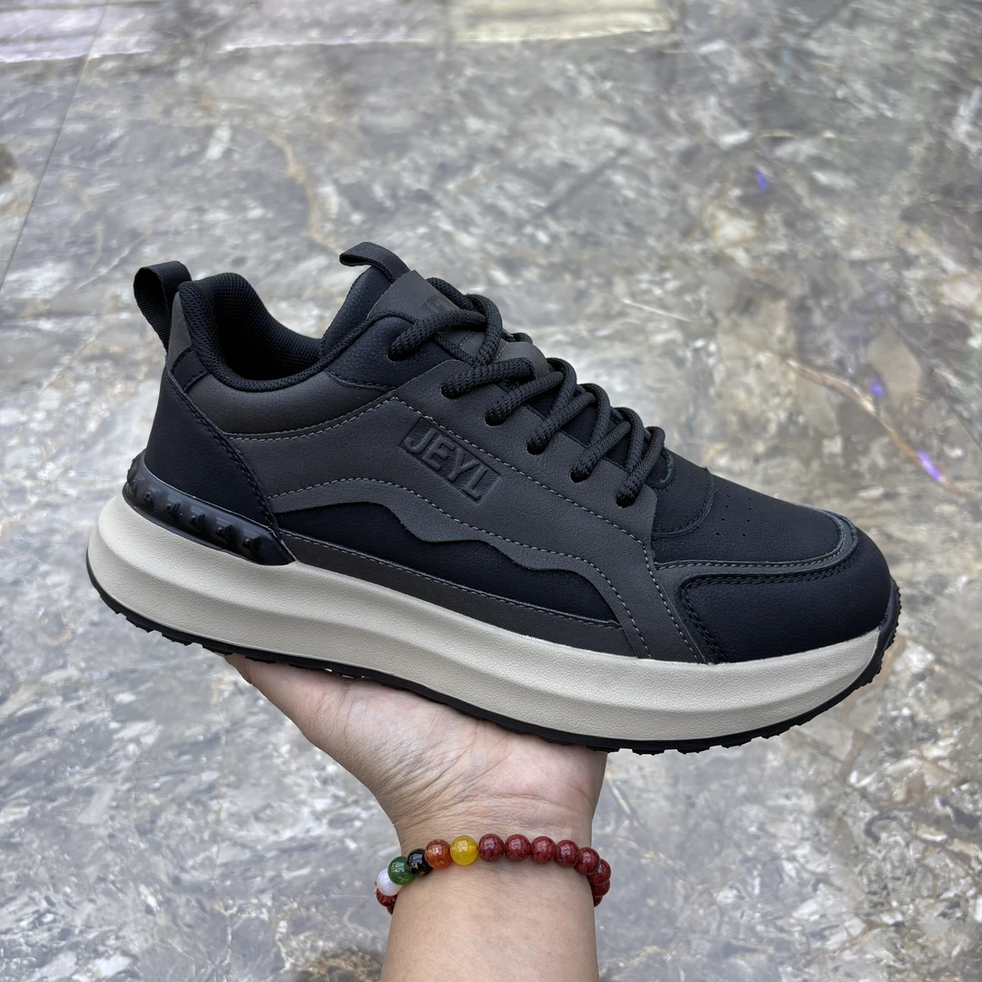 鞋子男2025秋冬新款男士皮面休闲鞋加棉保暖户外轻便百搭运动男鞋