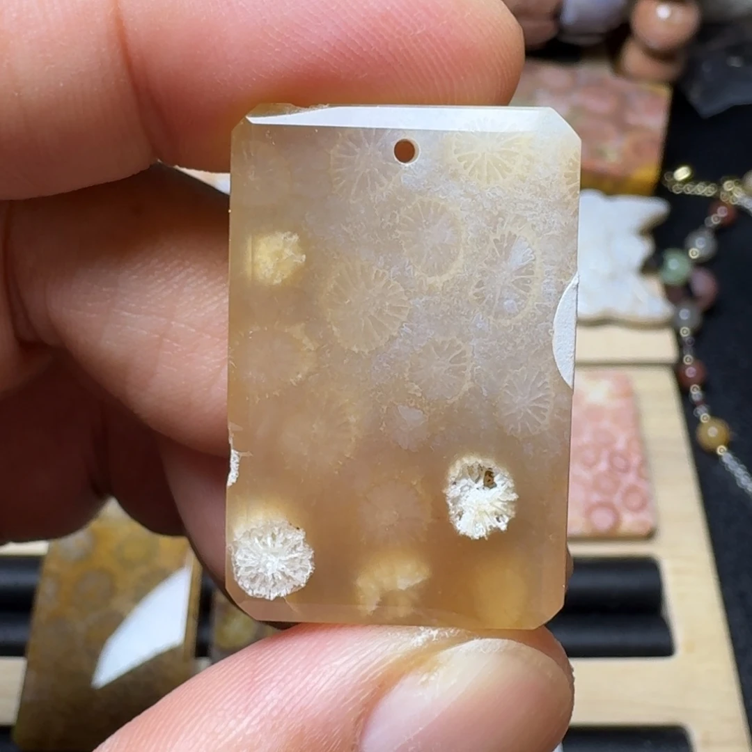 硅化玉未镶嵌纯天然色有机玉石保真色