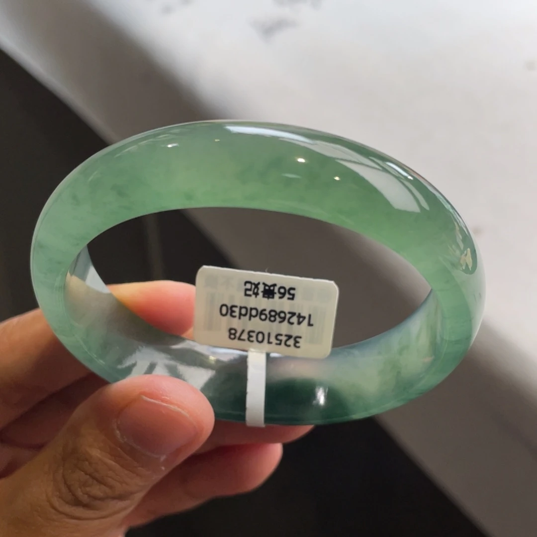 翡翠未镶嵌手镯冰胶湖水绿贵妃手镯【强推】