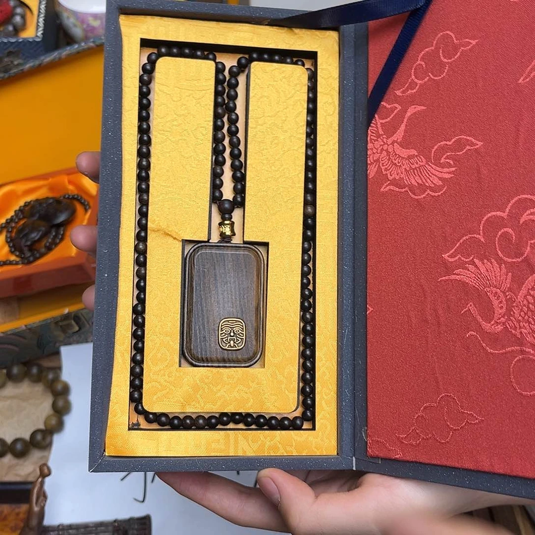 大叶紫檀（黑酸枝木类）