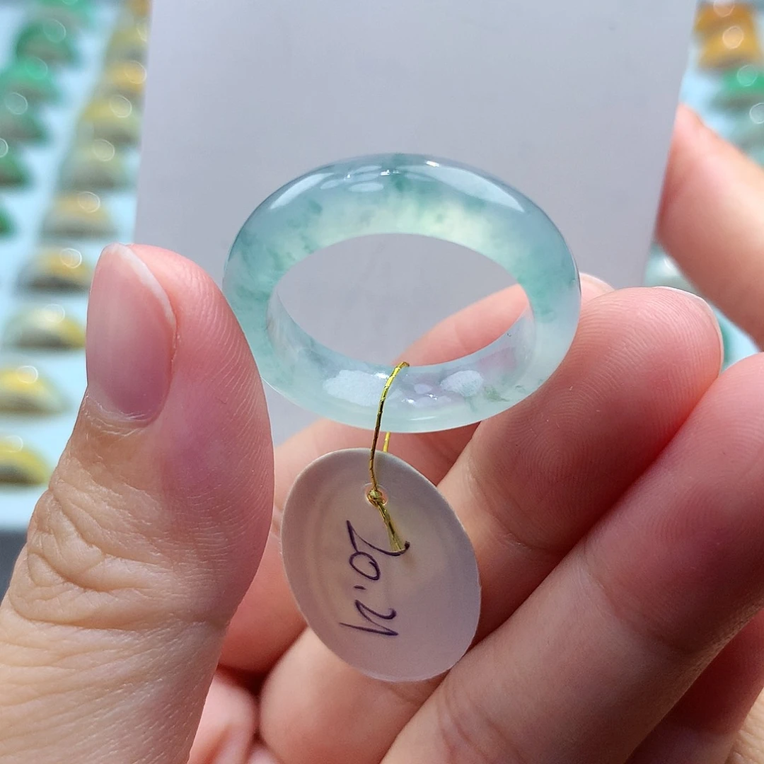 翡翠戒指未镶嵌2021圈