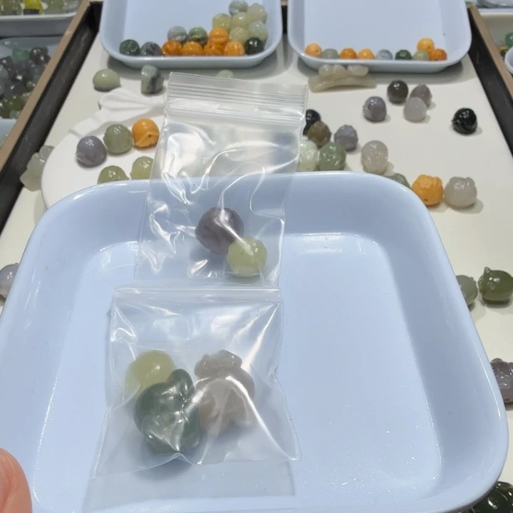 六***哈未镶嵌和田玉珠宝半成品