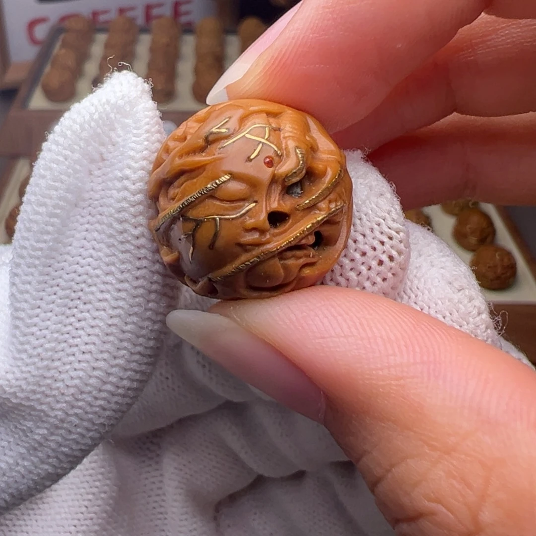 把件猴头核桃镶嵌款多面恶僧全品有正常封口线