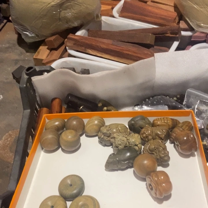 大***翁绿12248863548663