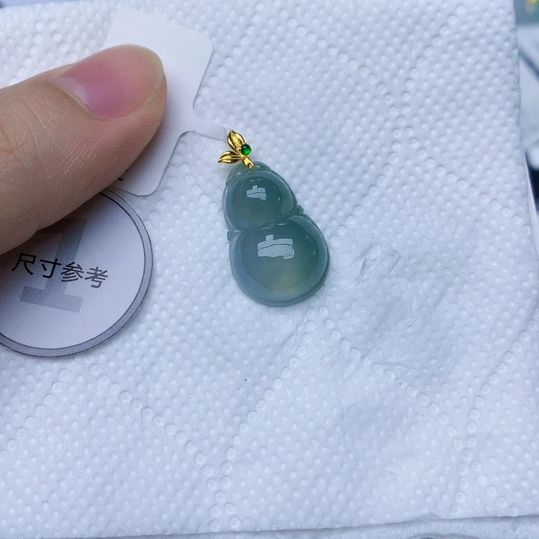 翡翠18K金镶嵌颈饰天然A货翡翠