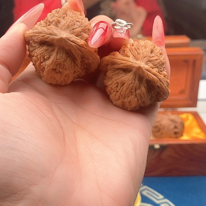 七***喜吊坠桃核42全品南疆石