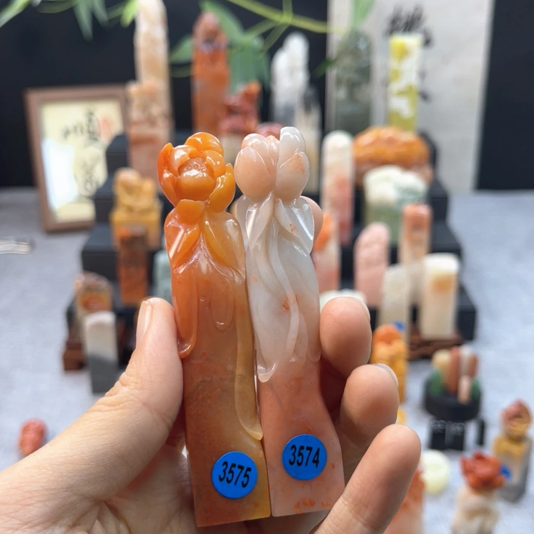 -***-寿山石印石3575。  3574