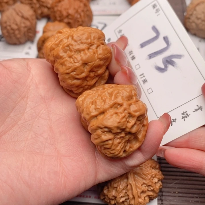 文玩核桃吊坠39蛤蟆775